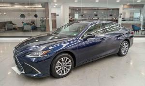 Lexus ES 2023