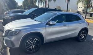Mercedes Benz GLA 200 2019