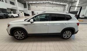 Volkswagen Taos 2021