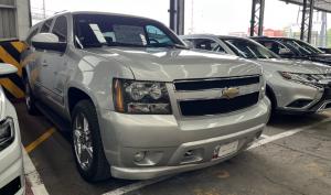 Chevrolet Suburban 2010