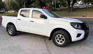Nissan NP300 Doble Cabina 2018