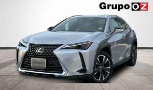 Lexus UX 2025