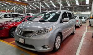 Toyota Sienna 2016