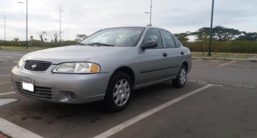 Compro nissan sentra ecuador #2