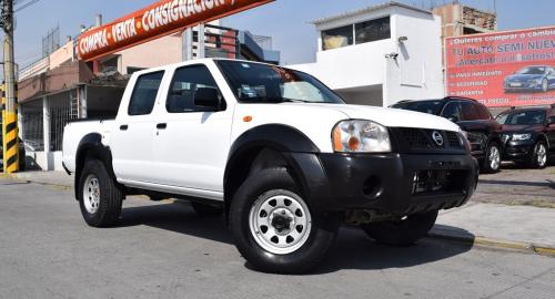 Nissan NP300 Doble Cabina 2014 Pickup en Puebla, Puebla-Comprar usado