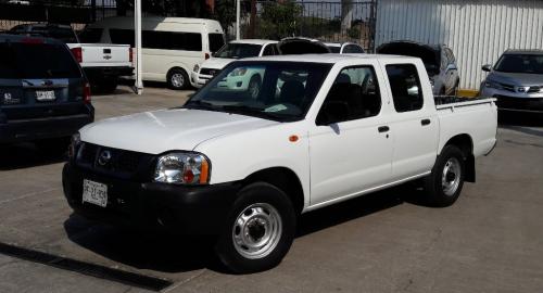 Nissan np300 2012