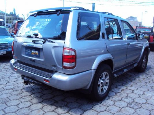 Nissan pathfinder ecuador #8