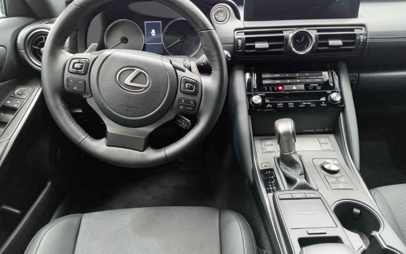 Lexus