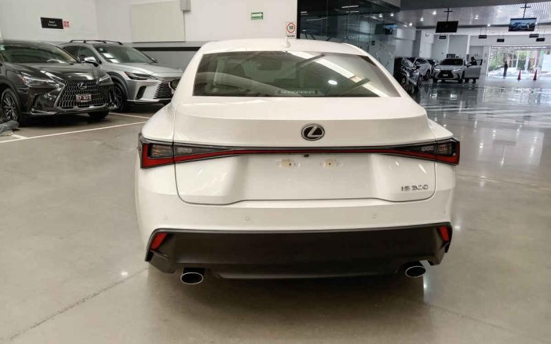 Lexus