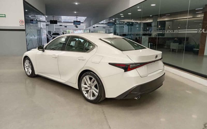 Lexus