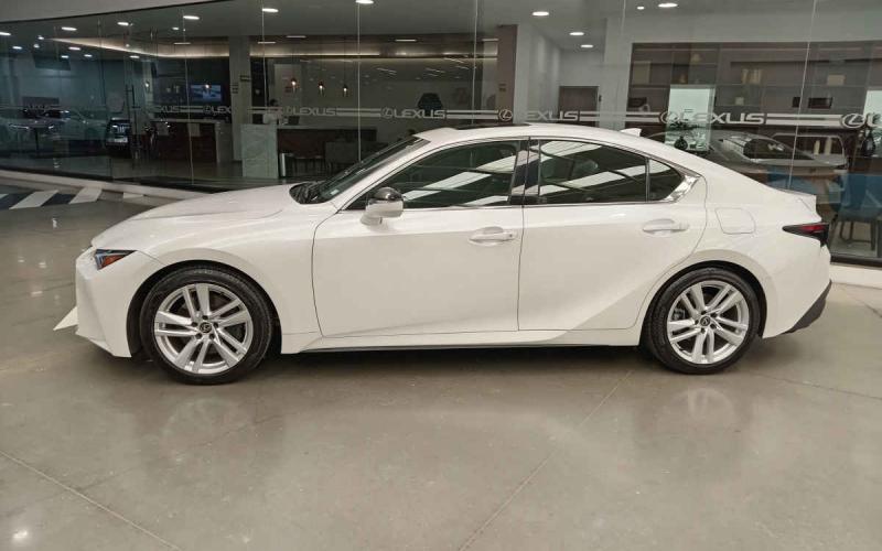 Lexus