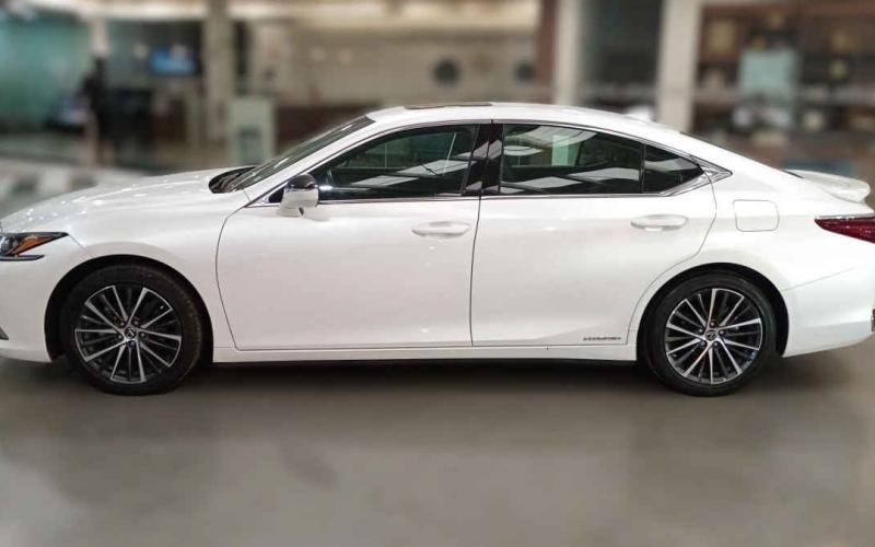 Lexus