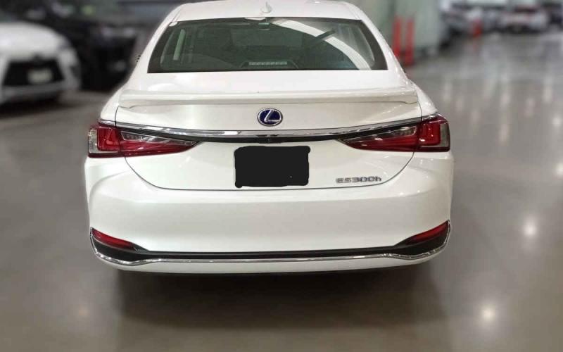 Lexus