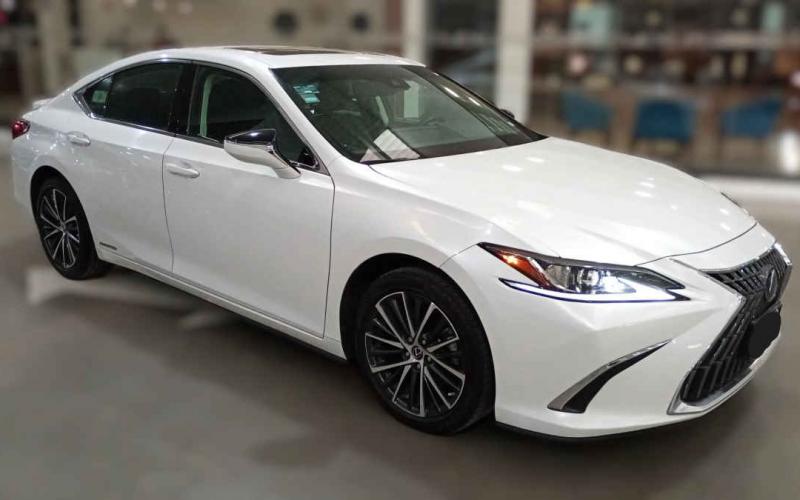 Lexus