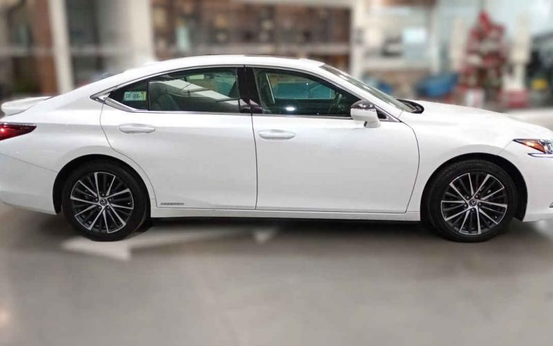 Lexus