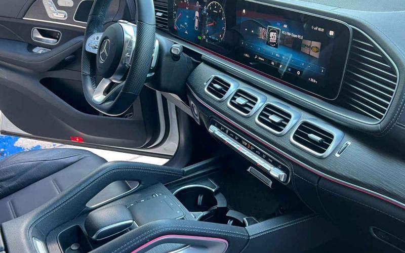 Mercedes Benz