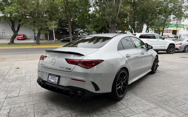 Mercedes Benz