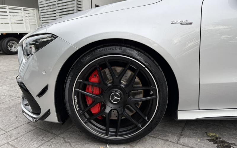 Mercedes Benz