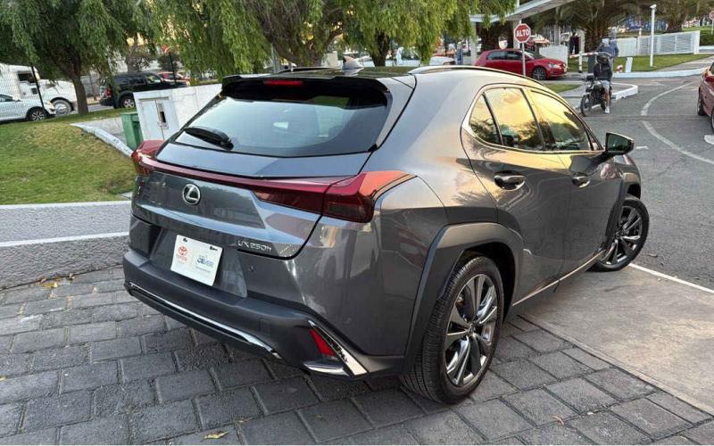 Lexus