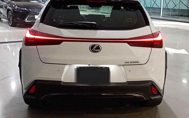 Lexus