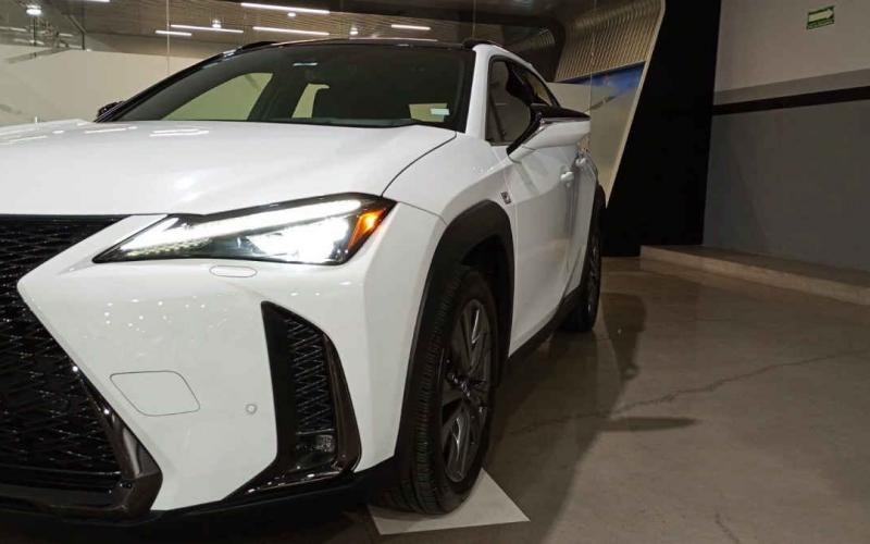 Lexus