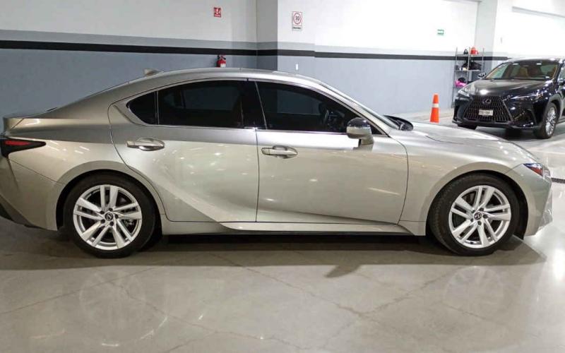 Lexus