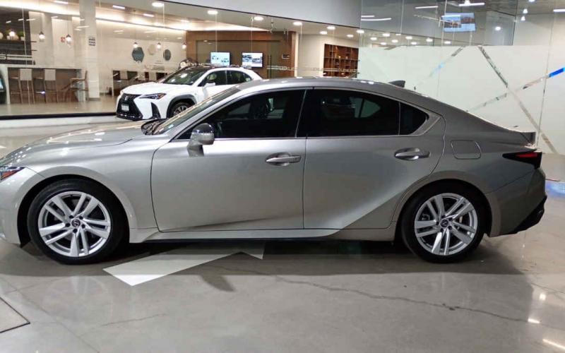 Lexus