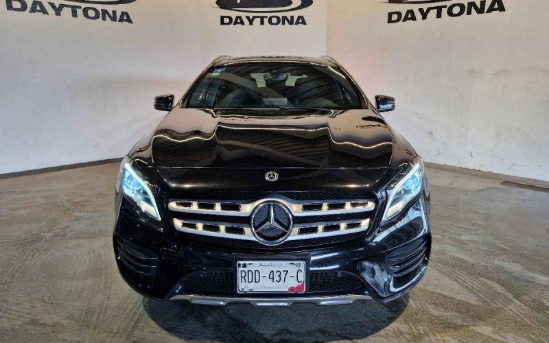 Mercedes Benz