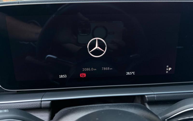 Mercedes Benz