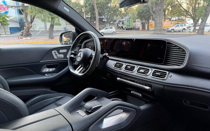 Mercedes Benz
