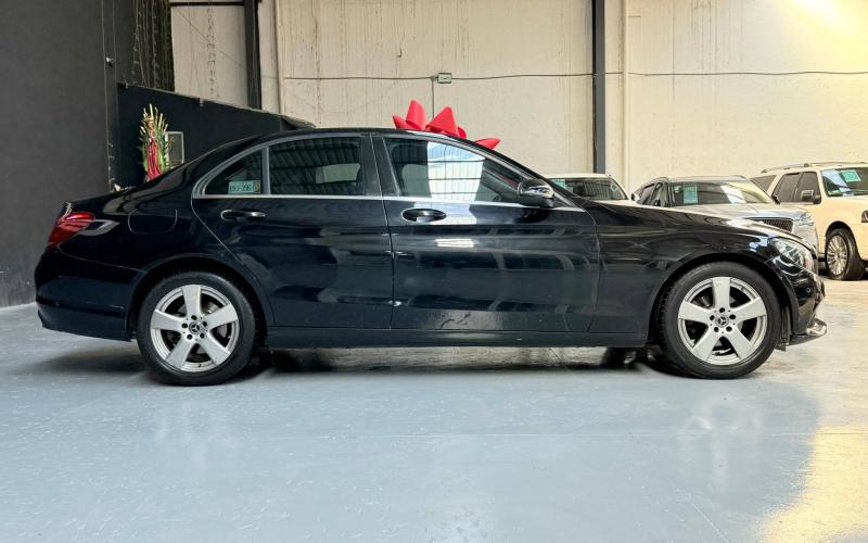 Mercedes Benz