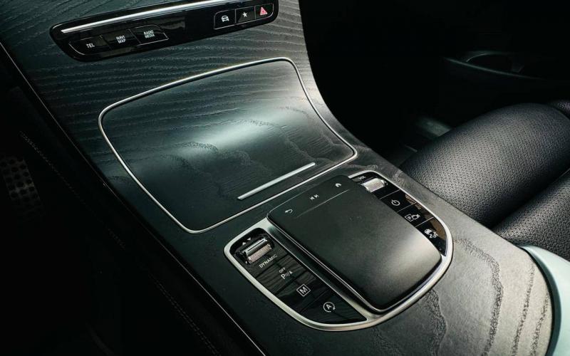 Mercedes Benz