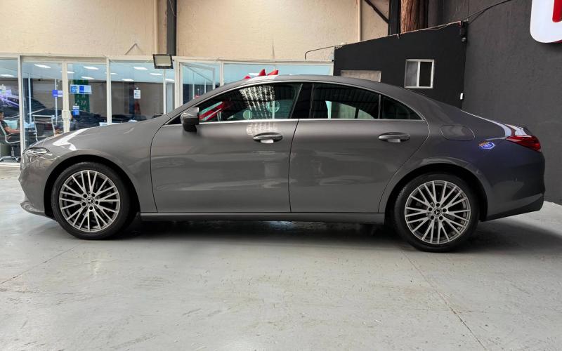 Mercedes Benz