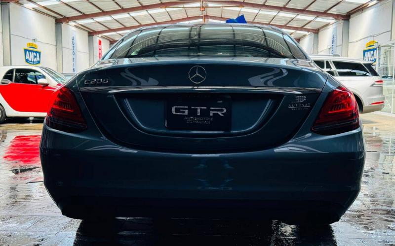 Mercedes Benz