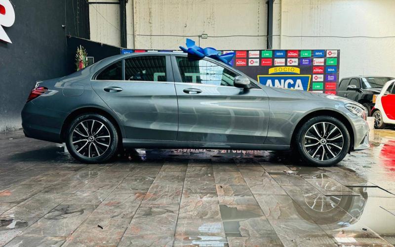 Mercedes Benz