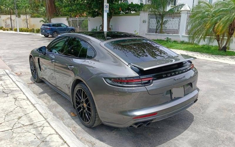 Porsche