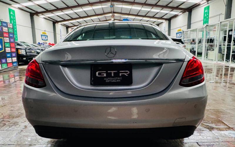 Mercedes Benz