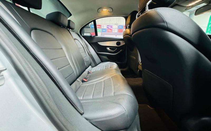 Mercedes Benz