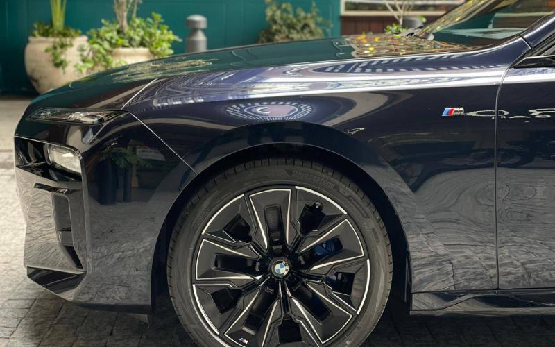 BMW