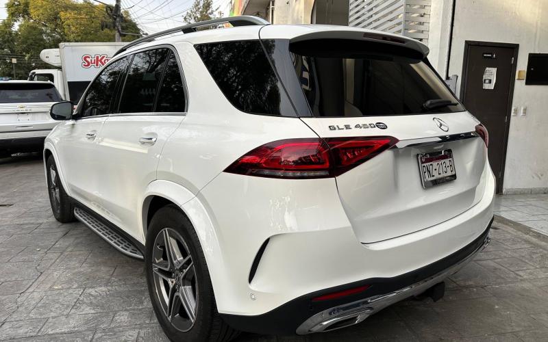 Mercedes Benz