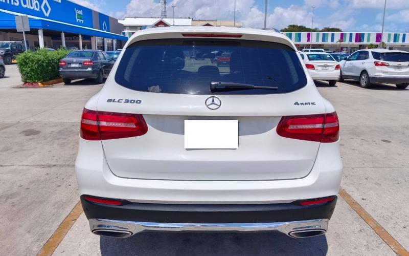 Mercedes Benz