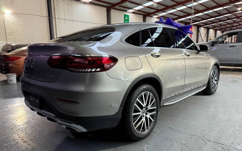 Mercedes Benz