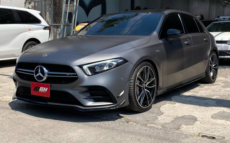 Mercedes Benz