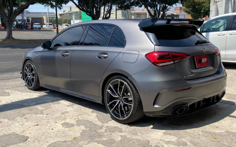 Mercedes Benz