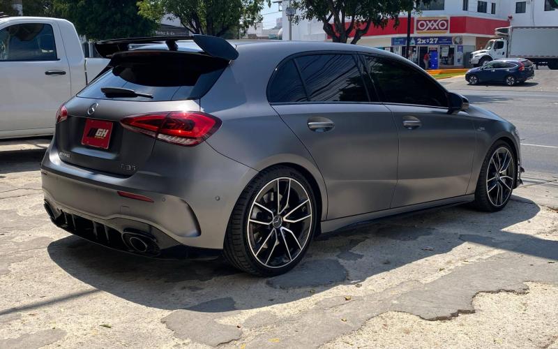 Mercedes Benz