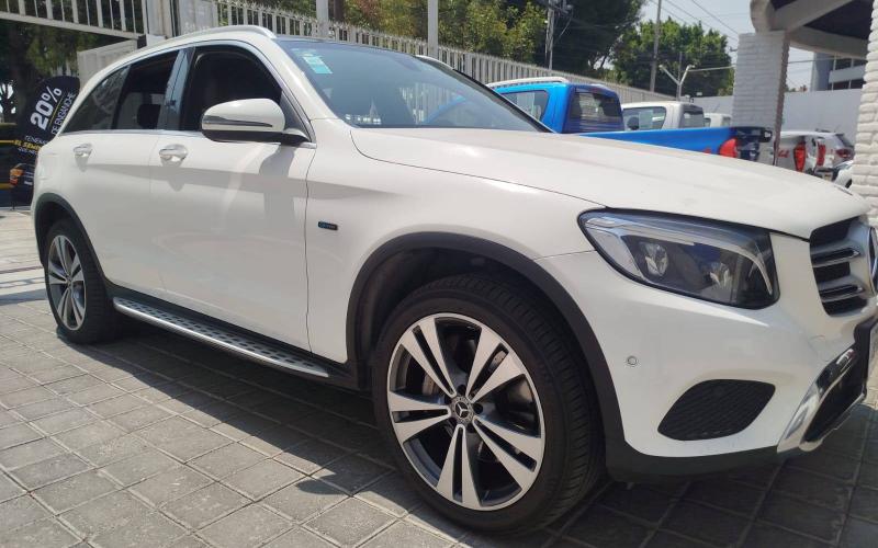 Mercedes Benz
