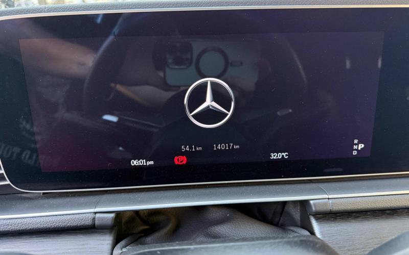 Mercedes Benz
