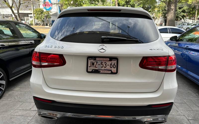 Mercedes Benz