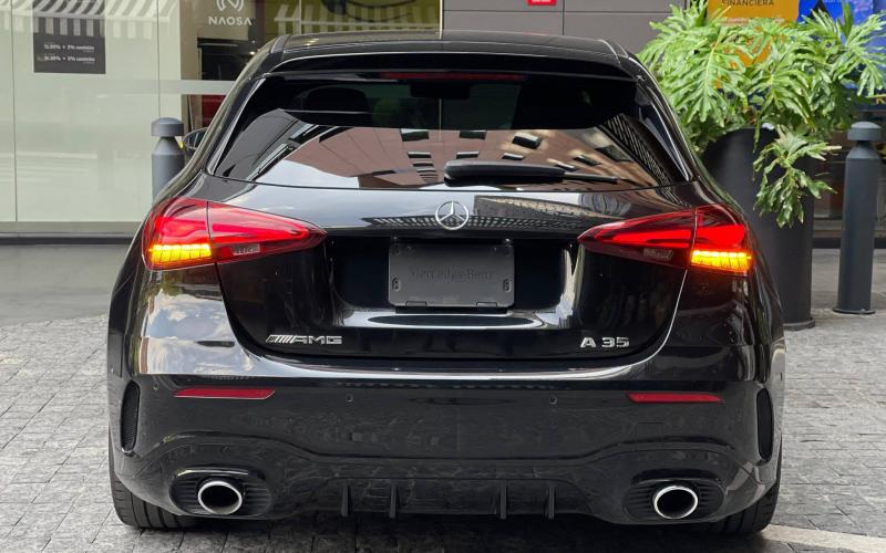 Mercedes Benz