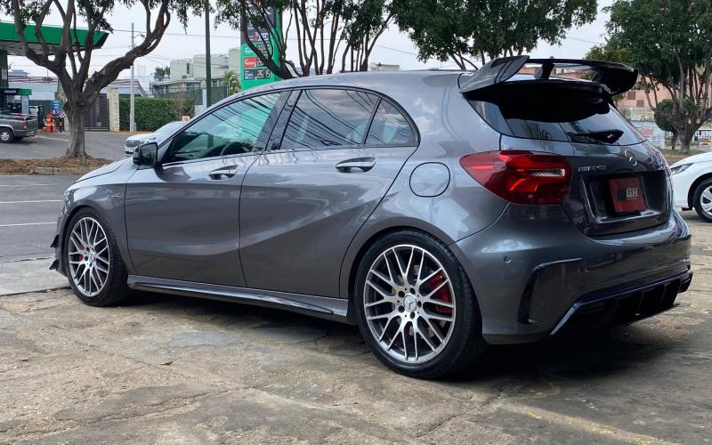 Mercedes Benz